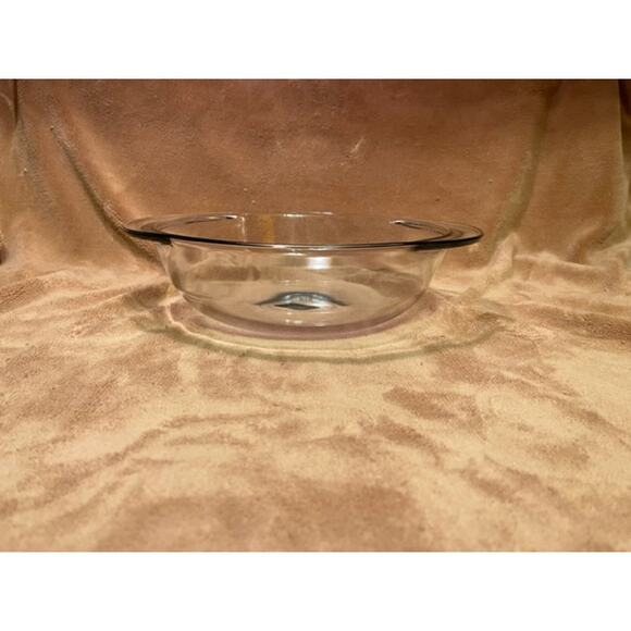 Clear Glass 2 Qt. Round Casserole Dish w/handles, Oven to Table Cookware, NEW - Picture 5 of 5